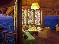 Constance Halaveli Resort