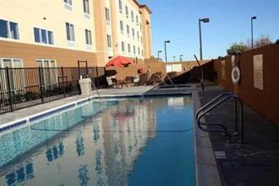 фото отеля Pittsburg Hampton Inn and Suites