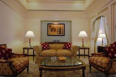 фото отеля Fateh Prakash Palace