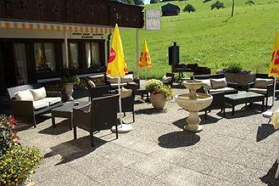 фото отеля Hotel-Restaurant Alphorn