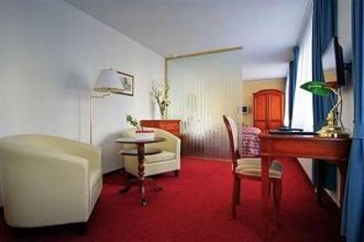 фото отеля Kurpark Hotel Rostock