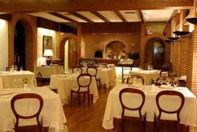 фото отеля Los Arcos Hotel