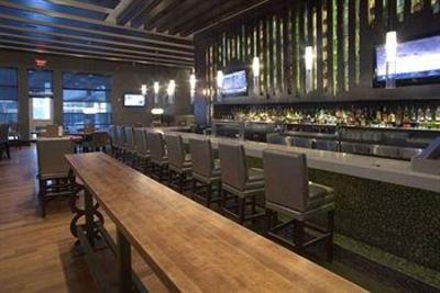 фото отеля Sandman Hotel & Suites Winnipeg Airport