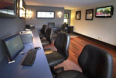 фото отеля Sandman Hotel & Suites Winnipeg Airport