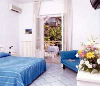 фото отеля Hotel Maison Raphael