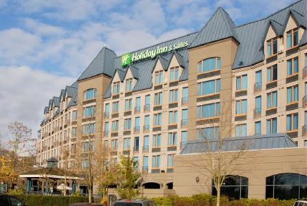 фото отеля Holiday Inn Hotel & Suites North Vancouver