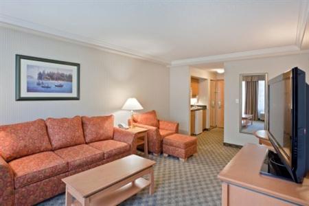 фото отеля Holiday Inn Hotel & Suites North Vancouver