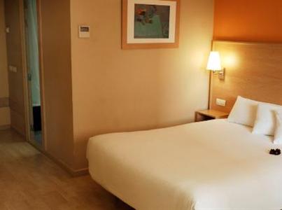 фото отеля Travelodge L'Hospitalet