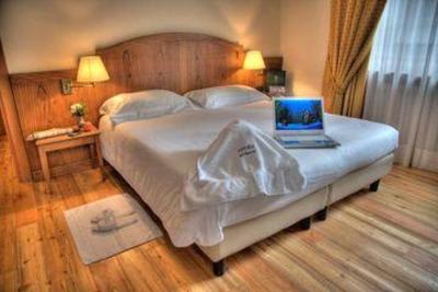 фото отеля Hotel Cresta et Duc