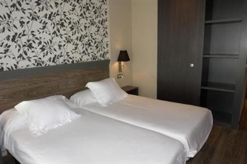 фото отеля Hotel Plaza Feria