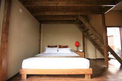 фото отеля Jano's Backpackers