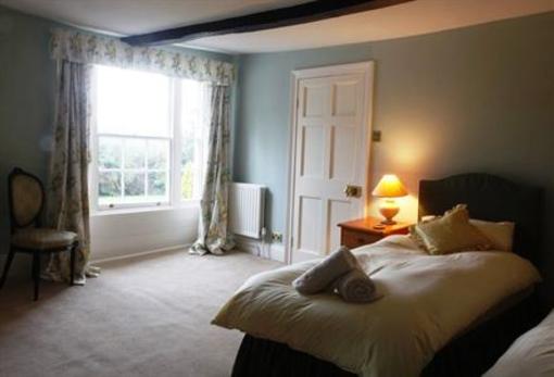 фото отеля Trelough House B&B