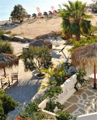 фото отеля Arokaria Beach Studios