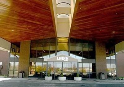 фото отеля LivINN Hotel Sharonville