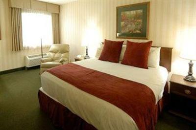 фото отеля LivINN Hotel Sharonville
