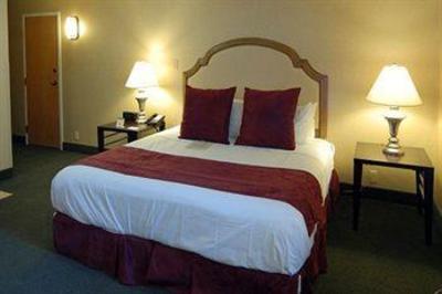 фото отеля LivINN Hotel Sharonville