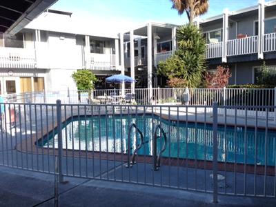 фото отеля Mermaid Inn Menlo Park