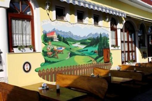 фото отеля Bajor Panzio Restaurant Aparthotel Buk-Bukfurdo