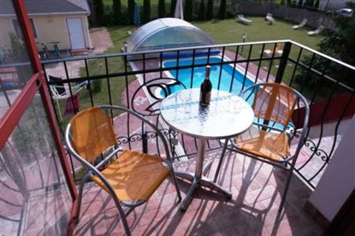 фото отеля Bajor Panzio Restaurant Aparthotel Buk-Bukfurdo