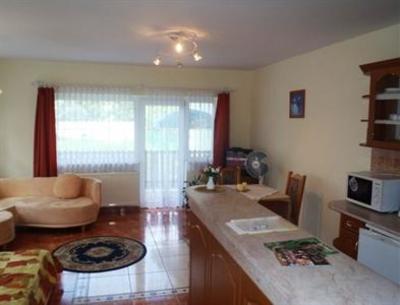 фото отеля Bajor Panzio Restaurant Aparthotel Buk-Bukfurdo