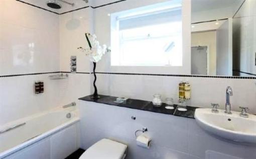 фото отеля The New Beehive Hotel