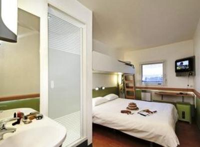 фото отеля Ibis Budget Aeroport Lyon Saint Exupery