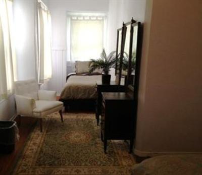 фото отеля Orange Drive Hostel