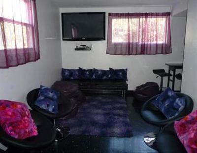 фото отеля Orange Drive Hostel