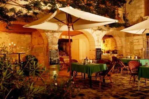 фото отеля Hostellerie Le Donjon