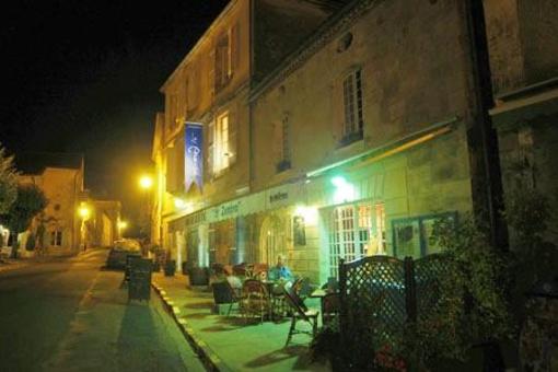 фото отеля Hostellerie Le Donjon