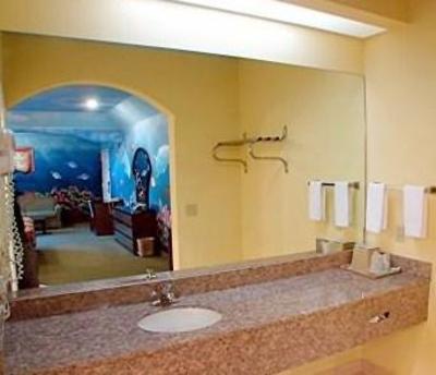 фото отеля Palace Inn Spencer Highway