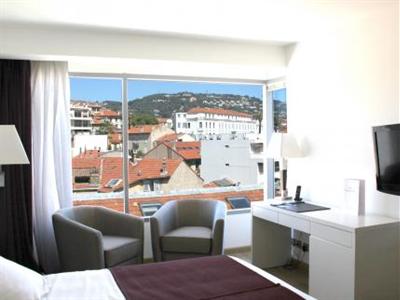 фото отеля Montaigne Hotel