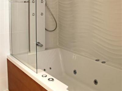 фото отеля Montaigne Hotel
