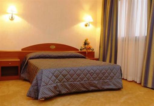 фото отеля Roma Domus Hotel