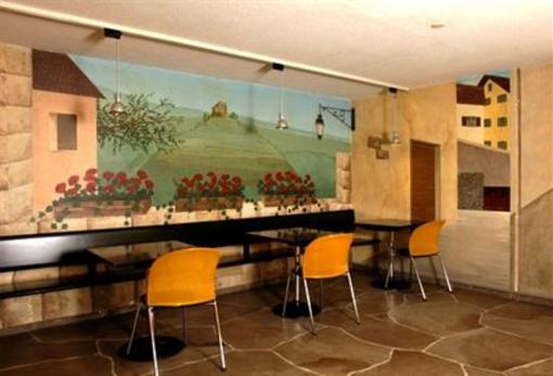 фото отеля Youth Hostel Montreux