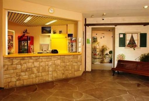 фото отеля Youth Hostel Montreux
