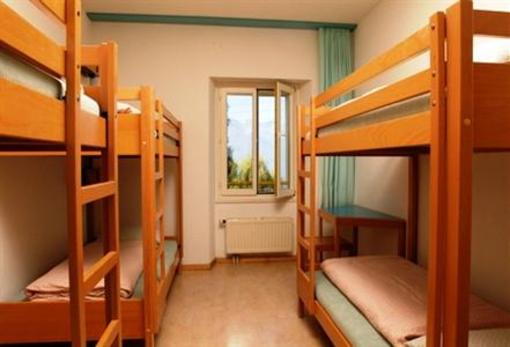 фото отеля Youth Hostel Montreux