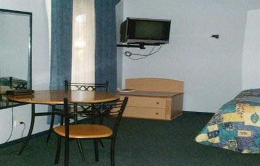 фото отеля The Village Motor Inn