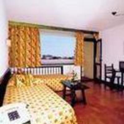 фото отеля Aparthotel El Rocio