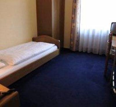 фото отеля Hotel Jugenheim