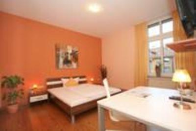 фото отеля Hotel "Alt Giessen"