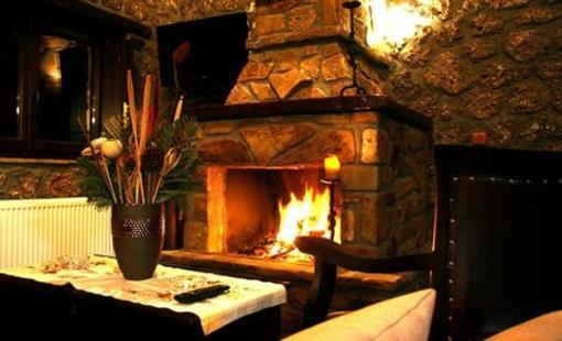 фото отеля Pera Alonia Guest House Kato Trikala