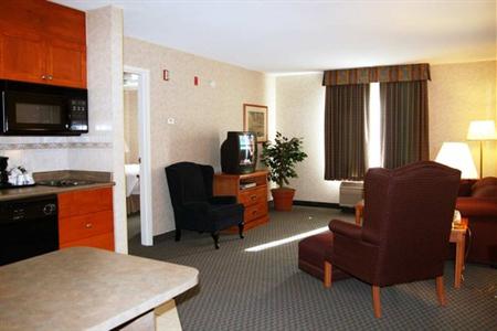 фото отеля Hampton Inn & Suites By Hilton Calgary-University Northwest