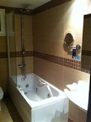 фото отеля Hotel Maza Zaragoza