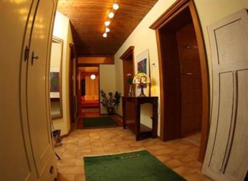 фото отеля Achen Apartment