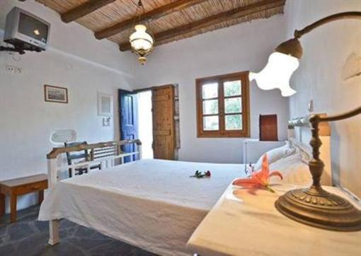 фото отеля Naxos Filoxenia Hotel Galini