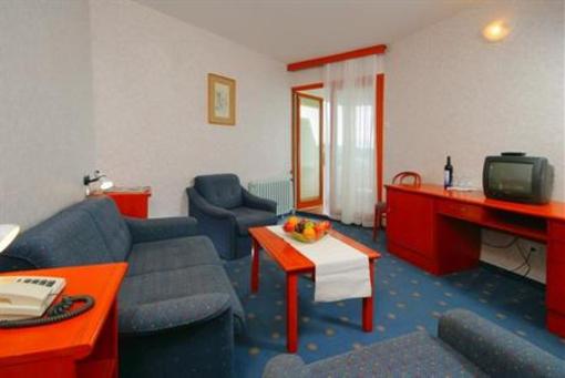 фото отеля Laguna Hotel Gradac