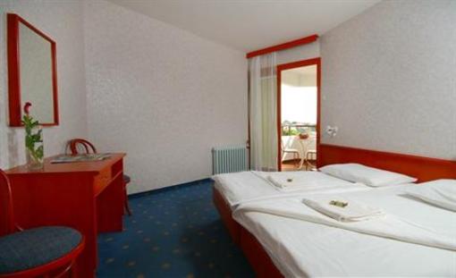 фото отеля Laguna Hotel Gradac