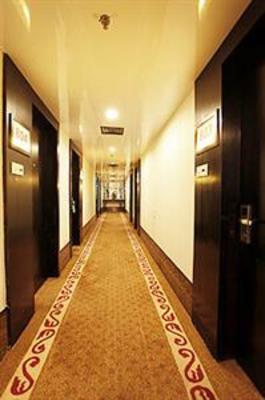 фото отеля New World Hotel Guangzhou