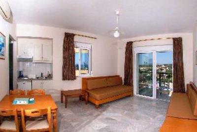 фото отеля Radamanthis Apartments Arkadi